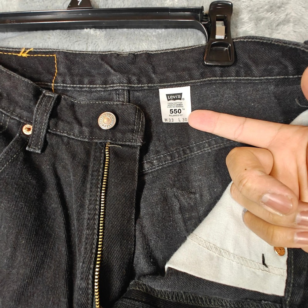 Vintage Levi's 550 Black Relaxed Fit Jeans Canada Black Men's 33x30 (Fits 32x30) - Picture 10 of 16